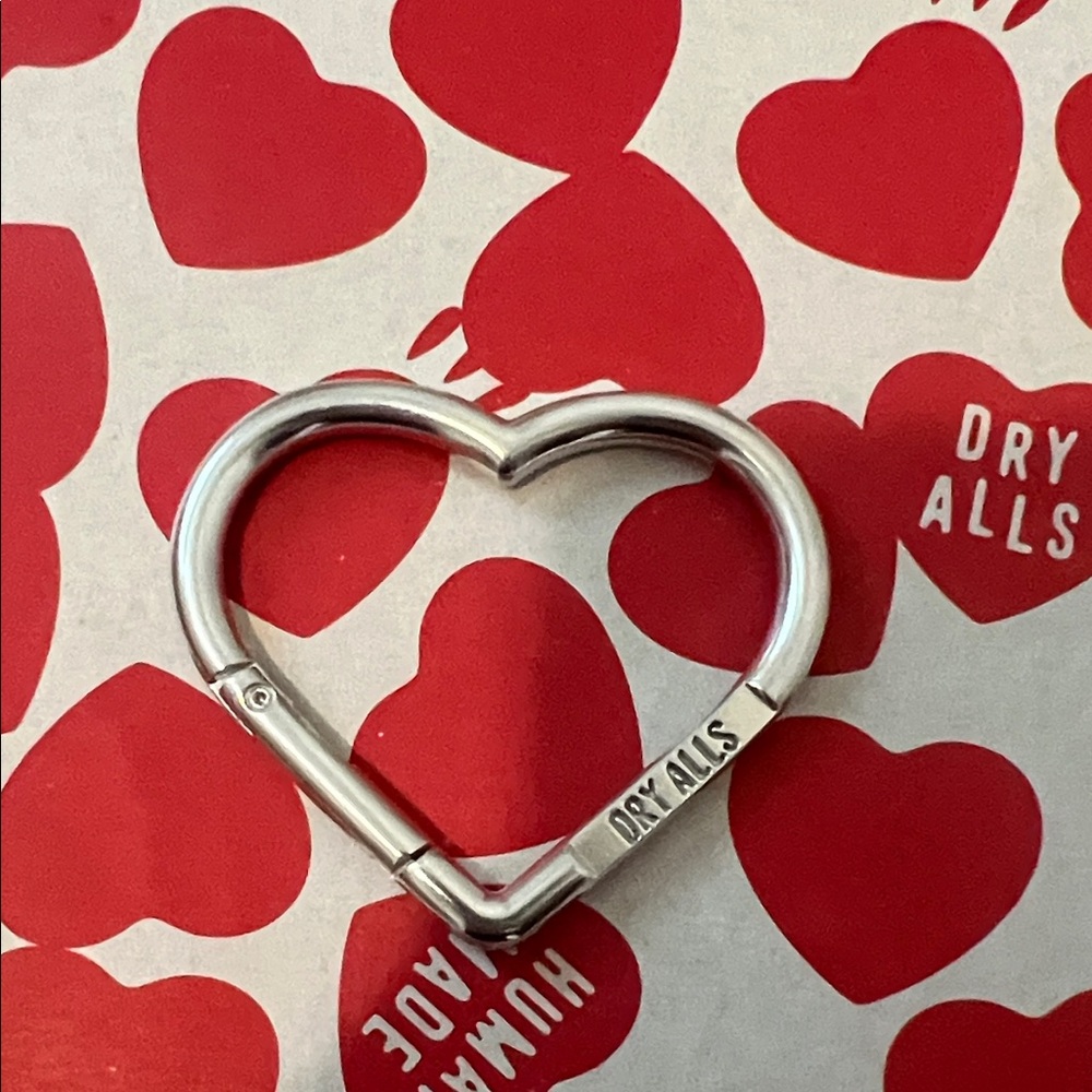 Human Made(Japan Brand) Heart Carabiner - Silver View 3